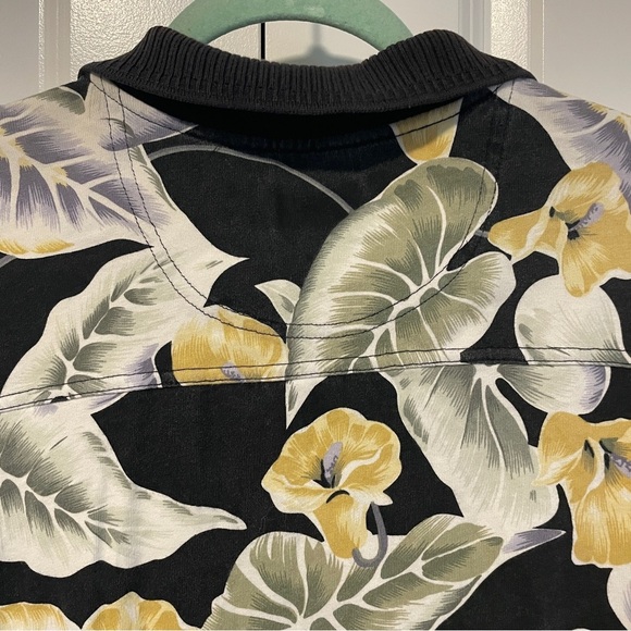 Vintage Tommy Bahama Leaf Floral Hawaiian Shirt Men’s L 100% Cotton Black Yellow - Picture 4 of 8